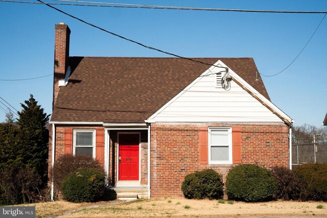 property at 2701 Perkiomen Ave