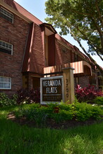 Veranda Flats in St. Petersburg, FL - Foto de edificio - Building Photo