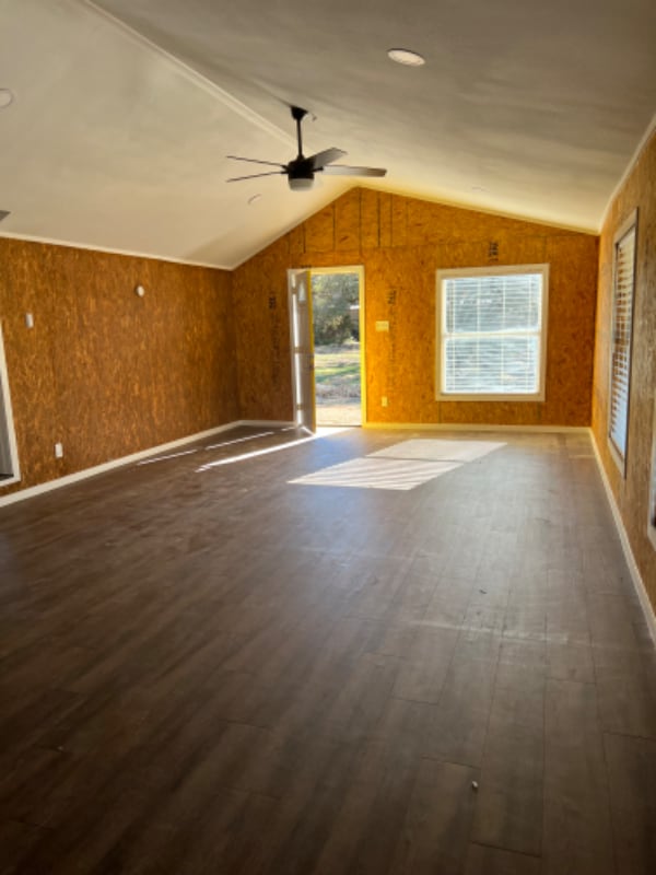 1095 Sorrel Creek Dr, Unit 1115 in Canyon Lake, TX - Building Photo - Building Photo