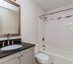 537 Massachusetts Ave, Unit F3 in Boston, MA - Building Photo - Building Photo