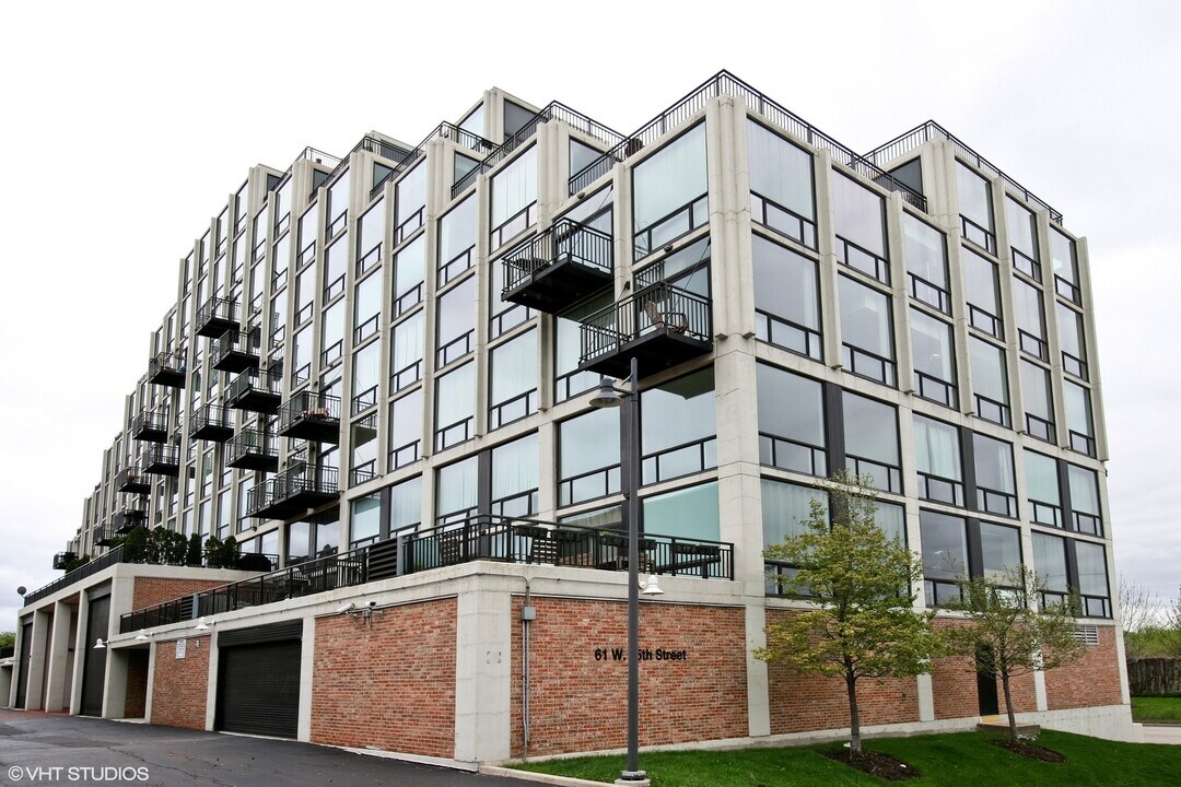 61 W 15th St in Chicago, IL - Building Photo