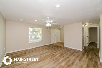 401 Bonita Ave NW in Port Charlotte, FL - Building Photo - Building Photo