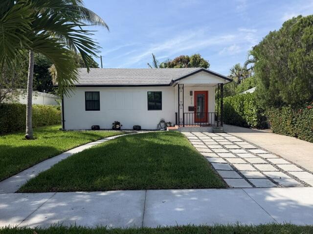 property at 211 Princeton Dr
