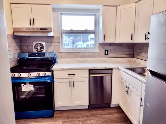 54 Willett Ave, Unit 1A in South River, NJ - Foto de edificio