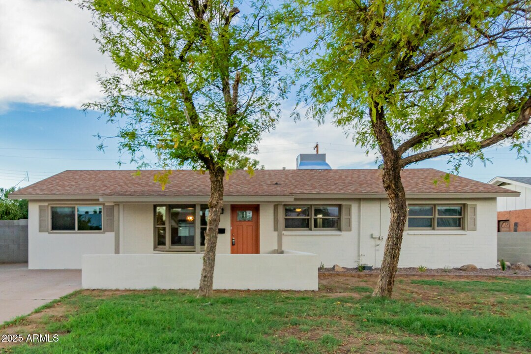 1208 W 6th St in Tempe, AZ - Building Photo