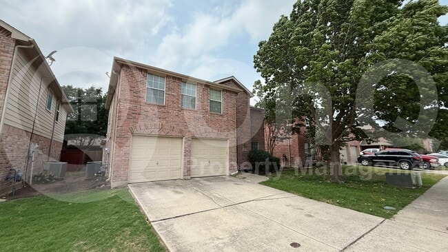 property at 2208 Lanshire Dr