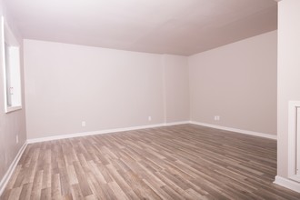 848 Myrtle St NE in Atlanta, GA - Building Photo - Interior Photo
