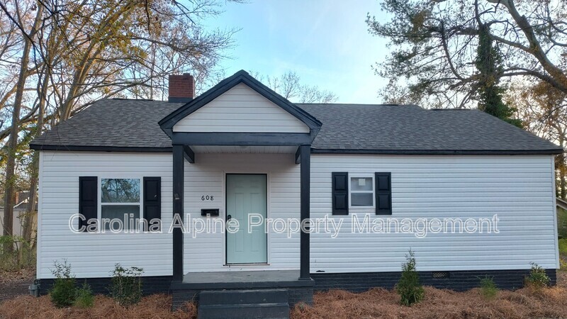 608 Park Ave in Shelby, NC - Building Photo