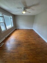 407 Douglas Ln in Clinton, TN - Building Photo - Building Photo