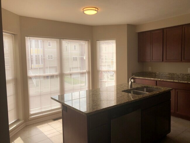 1925 E 86th St in Cleveland, OH - Building Photo - Building Photo