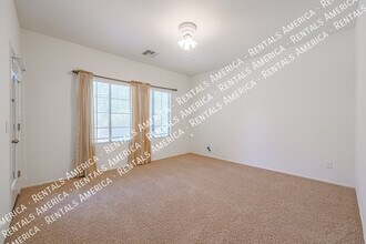 24016 N 164th Ave in Surprise, AZ - Building Photo - Building Photo