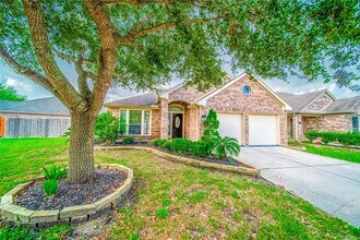11007 Witherspoon Dr in Richmond, TX - Building Photo - Building Photo