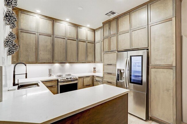 4516 Dickson St in Houston, TX - Building Photo - Building Photo