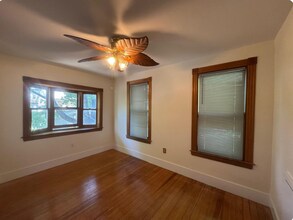 94 College Ave, Unit 2 in Somerville, MA - Building Photo - Building Photo