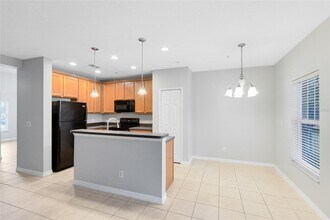 2064 Cypress Bay Blvd in Kissimmee, FL - Building Photo - Building Photo