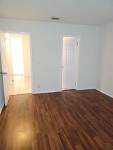 5820 NW 21st St in Lauderhill, FL - Building Photo - Building Photo