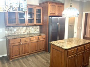 513 N Sweet Gum Ave in Broken Arrow, OK - Building Photo - Building Photo