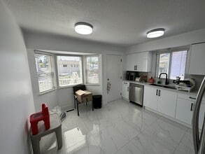 31882 Mayne Ave in Abbotsford, BC - Building Photo - Building Photo