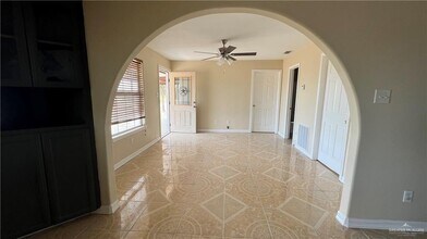 17 N Seminary Rd in Edinburg, TX - Building Photo - Building Photo