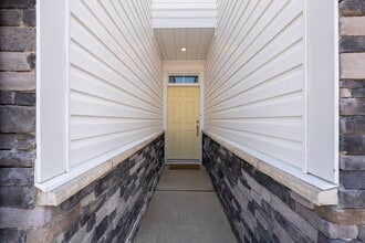 105 Hidden Run Ln in Holly Springs, NC - Building Photo - Building Photo