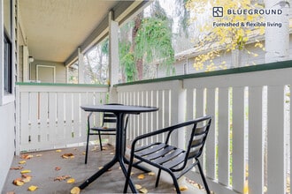 15850 NE 40th St in Redmond, WA - Foto de edificio - Building Photo