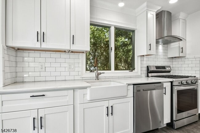property at 296 Glen Ave