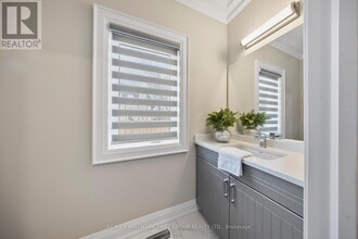 732 Hillview Crescent in Pickering, ON - Building Photo - Building Photo