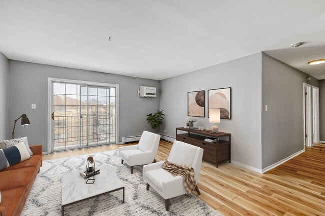 147 W Elk Trail in Carol Stream, IL - Building Photo - Building Photo