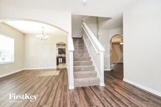 2323 Dakota Rock Dr in Ruskin, FL - Foto de edificio - Building Photo