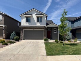 20520 SE Evian Ave in Bend, OR - Building Photo