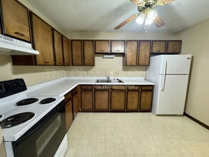 445 Elm Pl in Princeton, IL - Building Photo - Building Photo