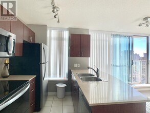 610-1610 Granville St in Vancouver, BC - Building Photo - Building Photo