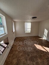 703 S Reno Ave in El Reno, OK - Building Photo - Building Photo