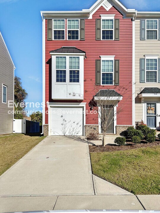 432 Cotton Brook Dr in Fuquay Varina, NC - Building Photo