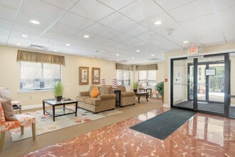 Towers at Greenville in Wilmington, DE - Foto de edificio - Lobby