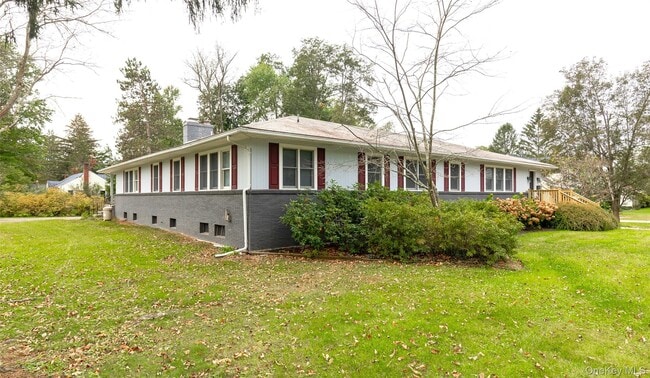 90 W Market St in Red Hook, NY - Building Photo - Building Photo