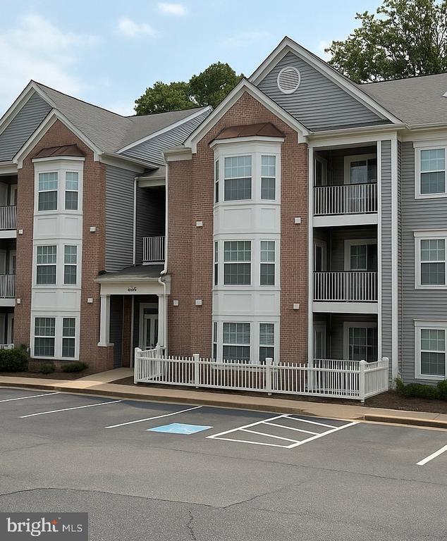 property at 653 Burtons Cove Way