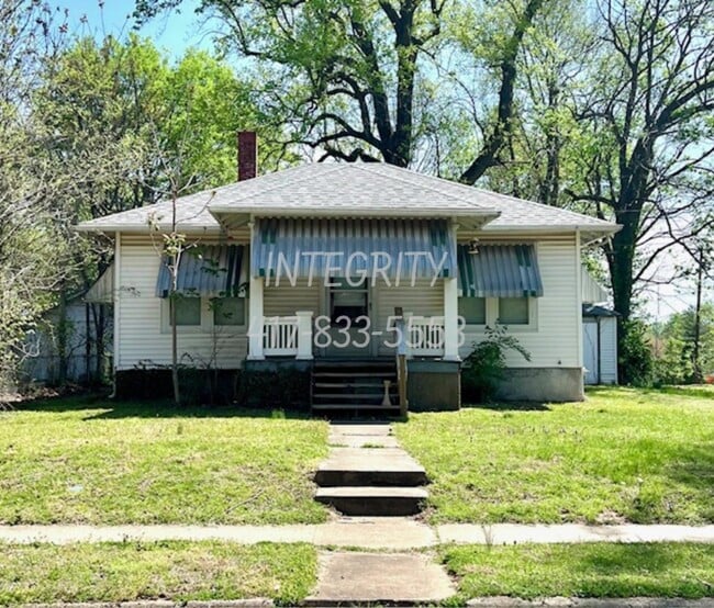 property at 946 S Missouri Ave