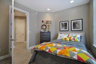City Flats Apartments in Rochester Hills, MI - Foto de edificio - Building Photo