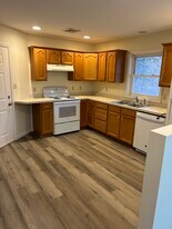 Maple Tree Apartments in Utica, NY - Building Photo