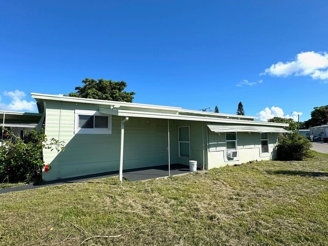 515 49th Ave Terrace W in Bradenton, FL - Building Photo - Building Photo