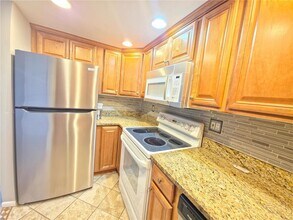 503 Albee Farm Rd in Venice, FL - Building Photo - Building Photo