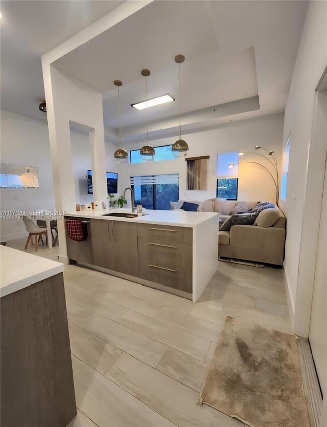 929 NW 45th Terrace in Plantation, FL - Building Photo - Building Photo