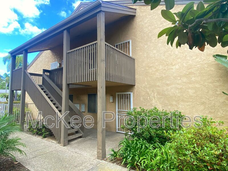 8628 Via Mallorca in San Diego, CA - Building Photo