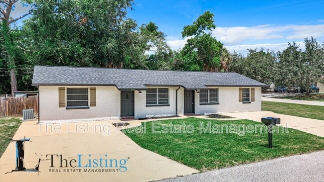 property at 1521 Swordbill Dr