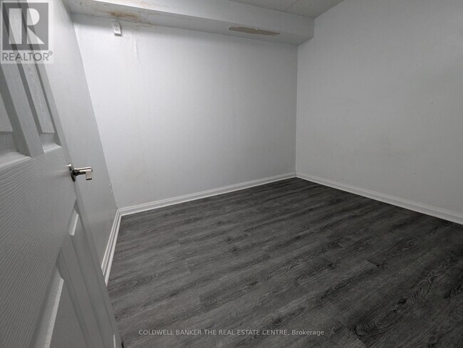 property at 2823 Danforth Ave