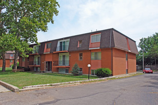 4440 Flowerdale Ave Apartments