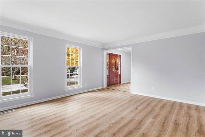 2807 Falling Brook Terrace in Adelphi, MD - Building Photo