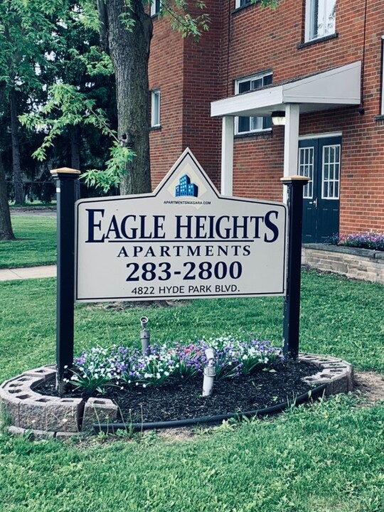 Eagle Heights in Niagara Falls, NY - Foto de edificio