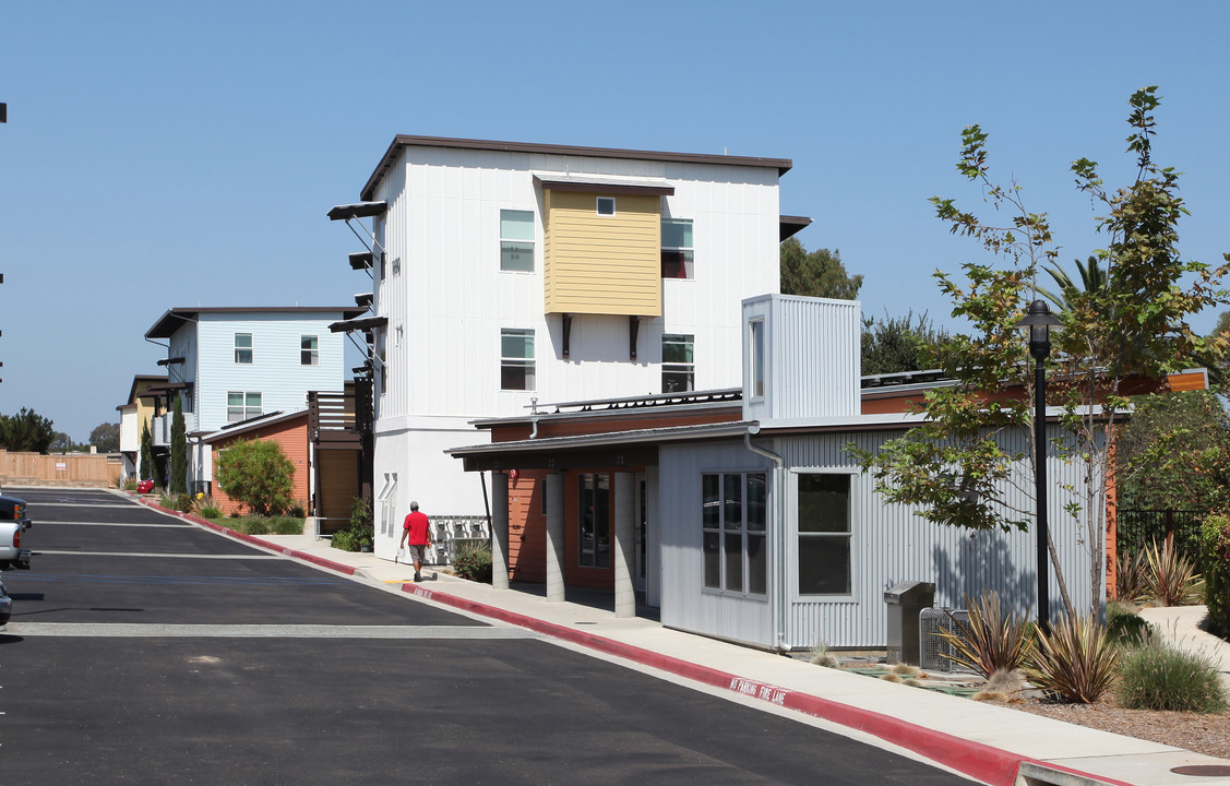 Riverwalk Apartments in San Diego, CA - Building Photo